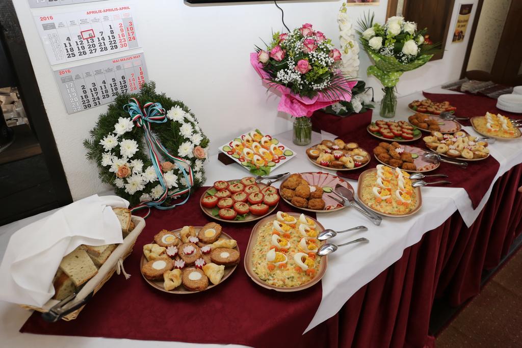 Hovirag Panzio Hotel Borzont Ngoại thất bức ảnh